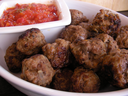 Beef Balls with Tomato Dip